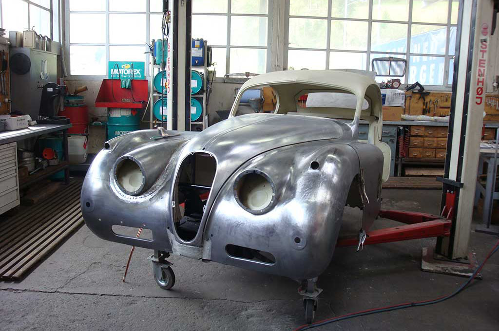 Jaguar XK140 FHC Spenglerarbeiten